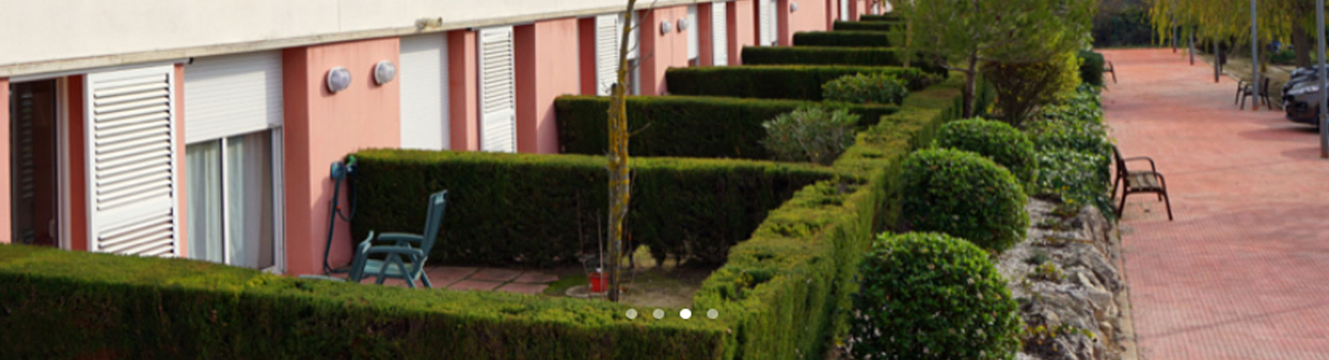 fachada de la residencia de Mediona